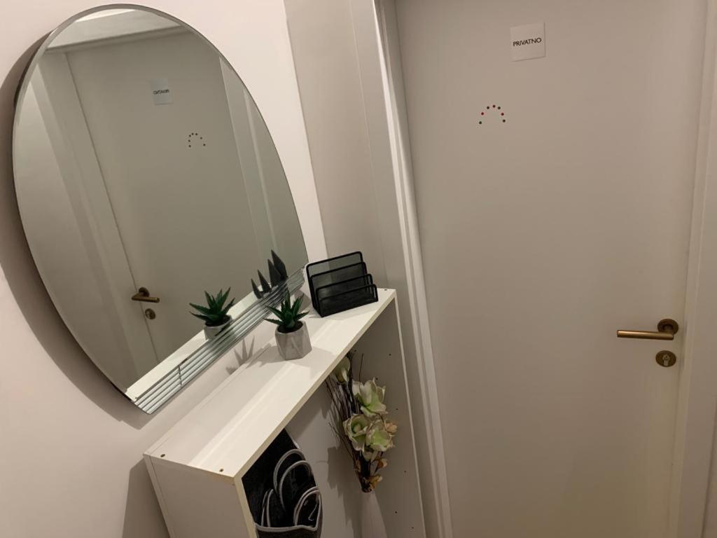 Apartmani Lucin Риека Экстерьер фото